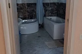Аренда, Все Здание, Диди Дигоми