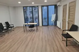 იყიდება, საოფისე ფართი, საბურთალო