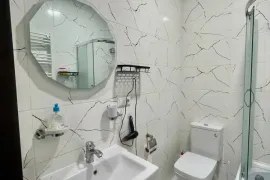 Аренда, 2 Kомнатная, Новостройка, Батуми, Руставельский район