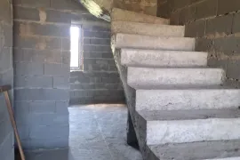 იყიდება სახლი, 10 ოთახიანი, თბილისი, აფრიკის დას
