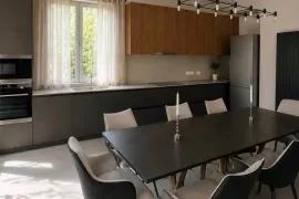 ქირავდება სახლი, 6 ოთახიანი, თბილისის შემოგარენი, წყნეთი