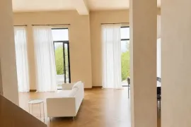 ქირავდება სახლი, 6 ოთახიანი, თბილისის შემოგარენი, წყნეთი