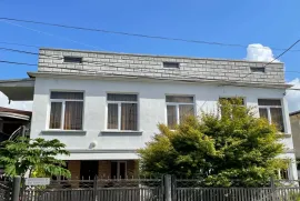 ქირავდება სახლი, 6 ოთახიანი, ზუგდიდი, ზუგდიდი