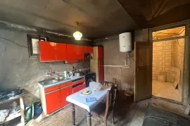 Продается Дом, 3 Kомнатная, Тбилиси, Кукия