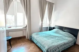 Apartment for sale, 4 Room, Old building, Tbilisi, Mtatsminda