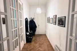 Apartment for sale, 4 Room, Old building, Tbilisi, Mtatsminda