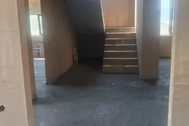 იყიდება სახლი, 8 ოთახიანი, მცხეთა, მისაქციელი