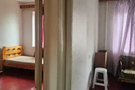 იყიდება ბინა, 3 ოთახიანი, ძველი აშენებული, თბილისი, ისანი