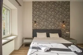 Аренда, 2 Kомнатная, Старое здание, Тбилиси, Мтацминда