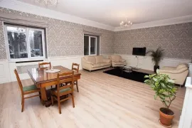 Аренда, 2 Kомнатная, Старое здание, Тбилиси, Мтацминда