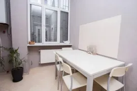 Аренда, 2 Kомнатная, Старое здание, Тбилиси, Мтацминда