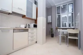 Аренда, 2 Kомнатная, Старое здание, Тбилиси, Мтацминда