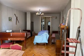 Apartment for sale, 4 Room, Old building, Tbilisi, saburtalo