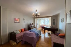 Apartment for sale, 4 Room, Old building, Tbilisi, saburtalo