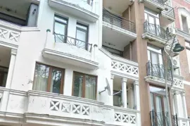ქირავდება ბინა, 2 ოთახიანი, ახალი აშენებული, ბათუმი, ძველი ბათუმის უბანი