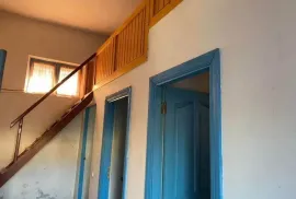 იყიდება, უნივერსალური კომერციული  ფართი