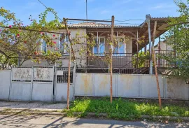 იყიდება სახლი, 7 ოთახიანი, ზესტაფონი, ზესტაფონი