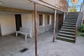 იყიდება სახლი, 7 ოთახიანი, ზესტაფონი, ზესტაფონი
