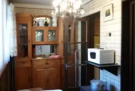 იყიდება ბინა, 9 ოთახიანი, ძველი აშენებული, თბილისი, საბურთალო