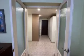 Продается квартира, 4 Kомнатная, Старое здание, Тбилиси, vake