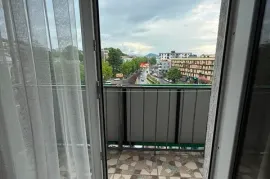 Daily Apartment Rent, 2 Room, Old building, Kutaisi, Zastava