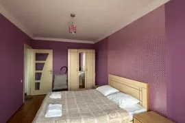 Daily Apartment Rent, 2 Room, Old building, Kutaisi, Zastava
