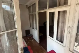 House For Sale, 3 Room, Tbilisi, Chugureti