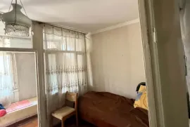 House For Sale, 3 Room, Tbilisi, Chugureti