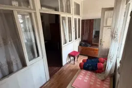House For Sale, 3 Room, Tbilisi, Chugureti