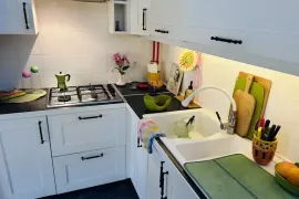 For Rent, 2 Room, Old building, Tbilisi, vake