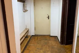 Продается квартира, 3 Kомнатная, Старое здание, Тбилиси, Чугурети