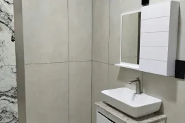Продается квартира, 3 Kомнатная, Старое здание, Рустави, Старый Рустави