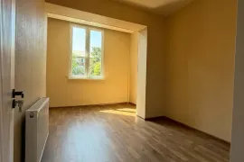 Продается квартира, 3 Kомнатная, Старое здание, Рустави, Старый Рустави