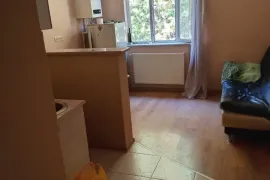 Аренда, 2 Kомнатная, Старое здание, Тбилиси, saburtalo