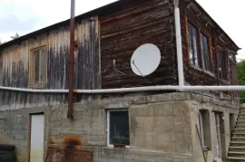 იყიდება მიწის ნაკვეთი