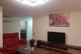 Продается квартира, 3 Kомнатная, Старое здание, Тбилиси, Чугурети