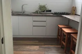 Продается квартира, 3 Kомнатная, Старое здание, Тбилиси, Чугурети
