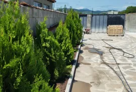იყიდება სახლი, 8 ოთახიანი, დუშეთი, ბაზალეთი 