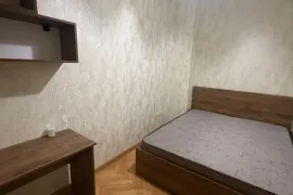 For Rent, 3 Room, Old building, Tbilisi, saburtalo