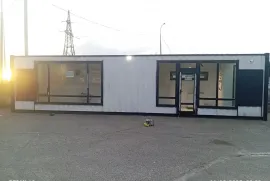 Продается , Универсальное коммерческое помещение
