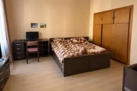 იყიდება, სავაჭრო ფართი, სოლოლაკი