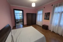 ქირავდება სახლი, 4 ოთახიანი, თბილისის შემოგარენი, წყნეთი