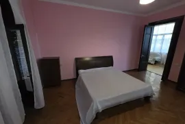 ქირავდება სახლი, 4 ოთახიანი, თბილისის შემოგარენი, წყნეთი