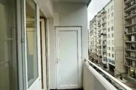 ქირავდება ბინა, 3 ოთახიანი, ძველი აშენებული, თბილისი, ვაკე