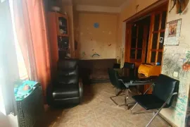 იყიდება ბინა, 2 ოთახიანი, ძველი აშენებული, გორი, გორი