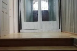 ქირავდება ბინა, 2 ოთახიანი, ძველი აშენებული, ქუთაისი, ბალახვანი