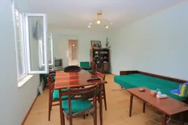 იყიდება სახლი, 5 ოთახიანი, ბათუმი, თამარის დასახლება