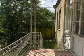 იყიდება სახლი, 5 ოთახიანი, თიანეთი, თოლენჯი