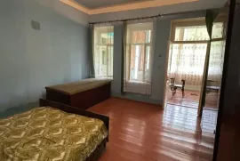 იყიდება სახლი, 5 ოთახიანი, თიანეთი, თოლენჯი
