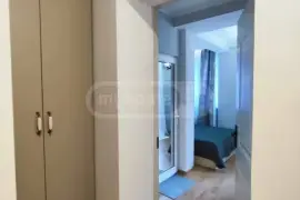 იყიდება ბინა, 3 ოთახიანი, ძველი აშენებული, ბათუმი, ძველი ბათუმის უბანი